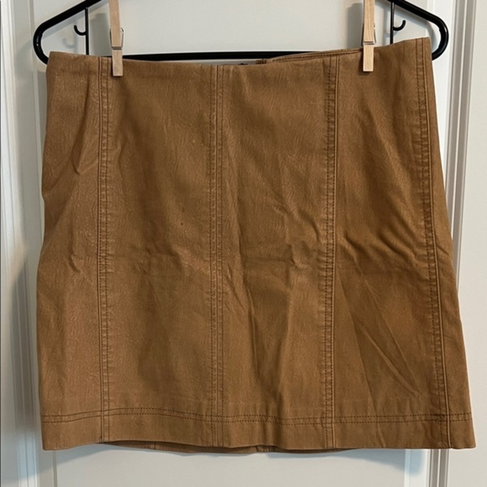 ⭐️ Wishlist Apparel Camel Faux Leather Mini Skirt - Size M